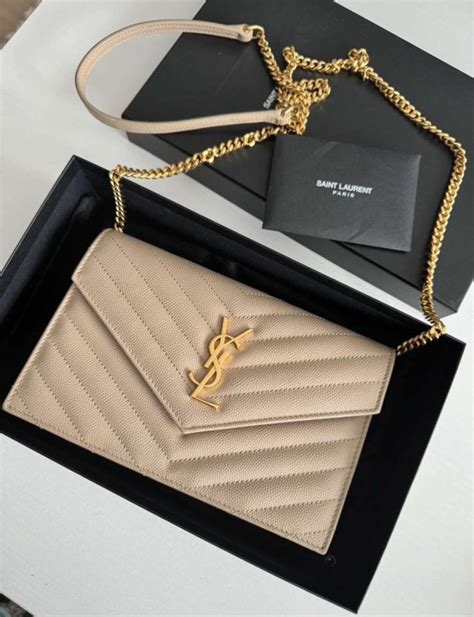 kabelky ysl